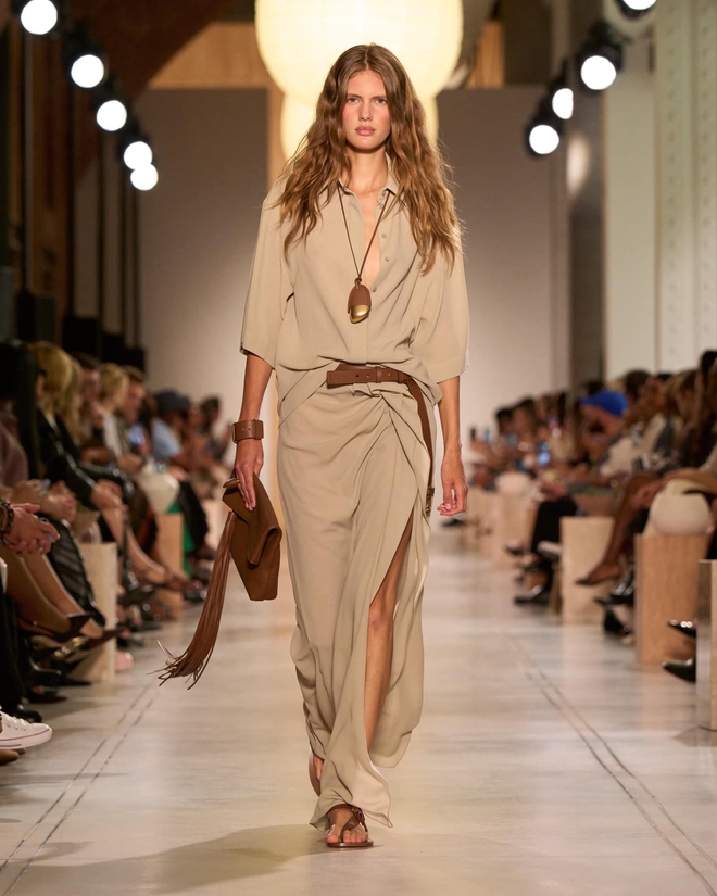 1001 thiết kế sơ mi để nàng nổi bật và hiện đại- Ảnh 2. 1001 thiết kế sơ mi để nàng nổi bật và hiện đại- Ảnh 2.