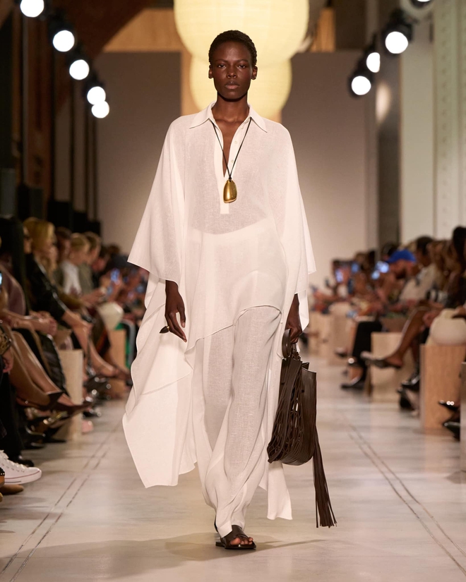 1001 thiết kế sơ mi để nàng nổi bật và hiện đại- Ảnh 5. 1001 thiết kế sơ mi để nàng nổi bật và hiện đại- Ảnh 5.