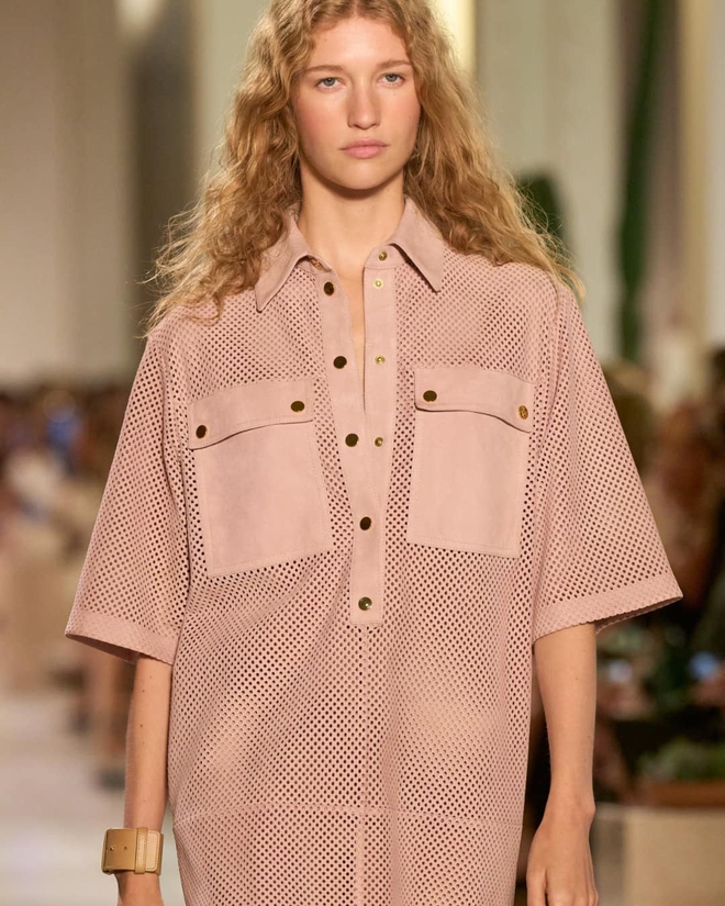 1001 thiết kế sơ mi để nàng nổi bật và hiện đại- Ảnh 10. 1001 thiết kế sơ mi để nàng nổi bật và hiện đại- Ảnh 10.