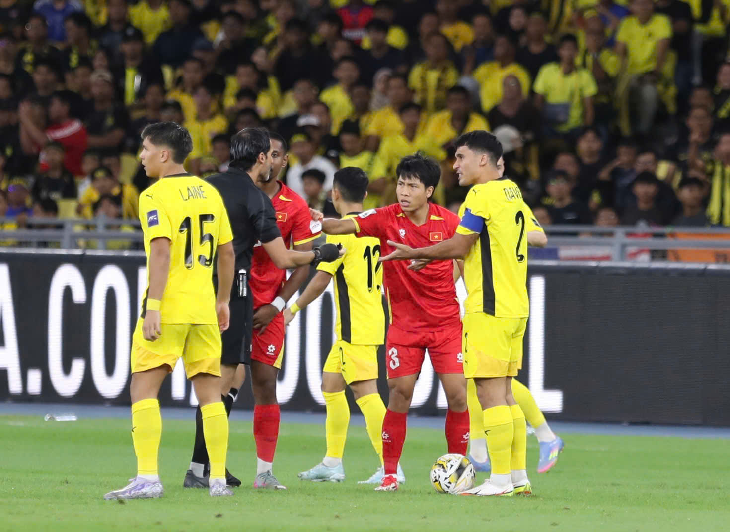 Phó chủ tịch FAM suy đoán Việt Nam tố cáo vụ Malaysia lên FIFA: Sự thật thì sao?- Ảnh 1.