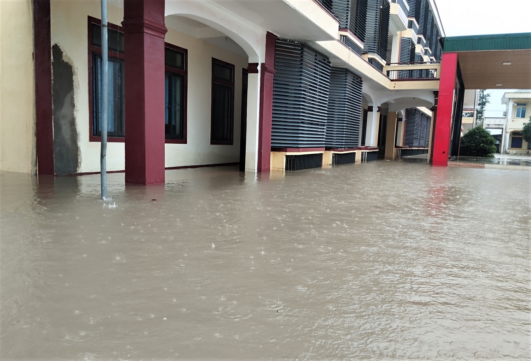 Hà Tĩnh: Mưa lớn gây ngập nhà dân- Ảnh 5.