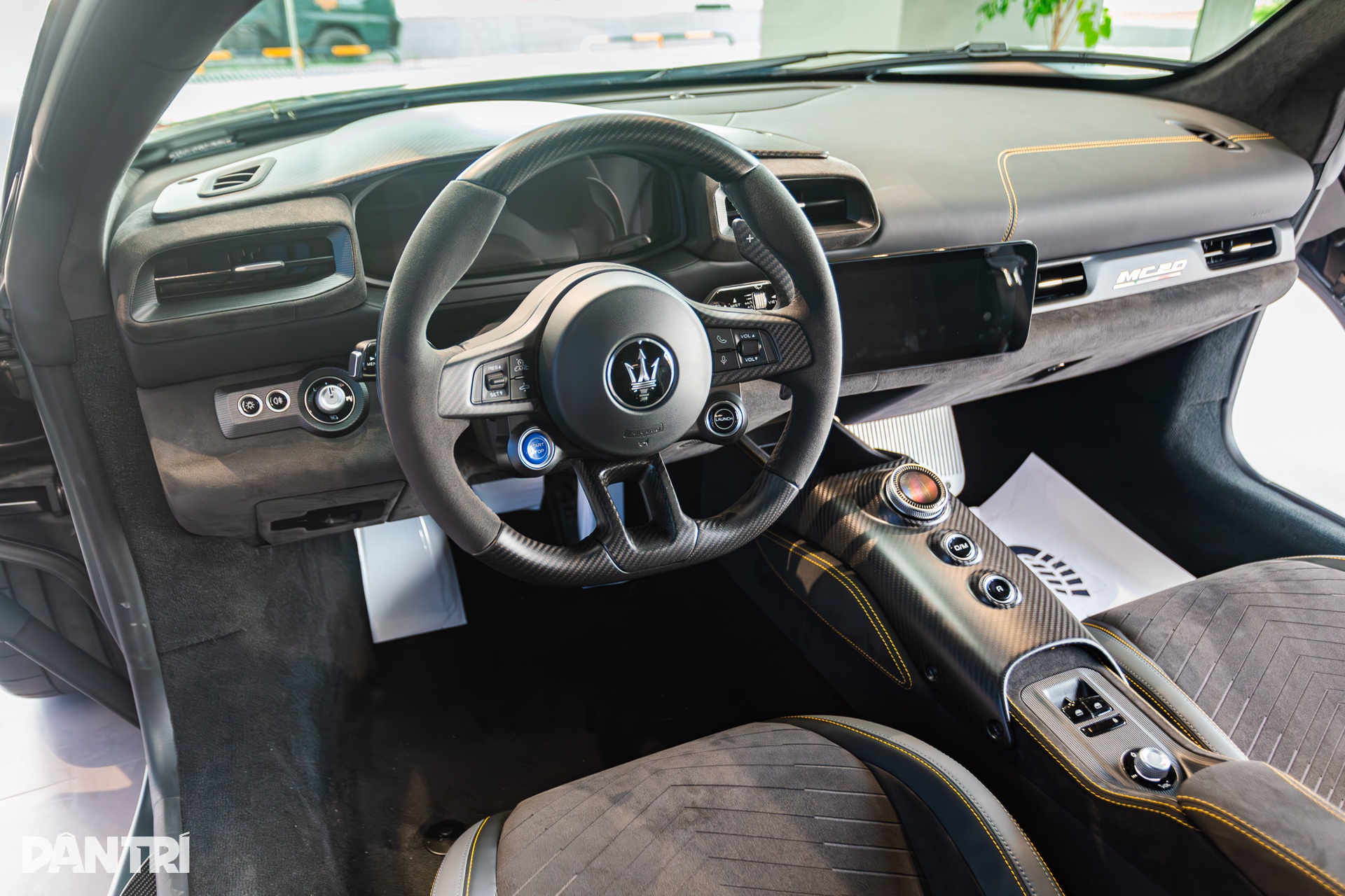 Chào giá hơn 22 tỷ, siêu xe Maserati MC20 bản độc nhất Việt Nam có gì? - 7
