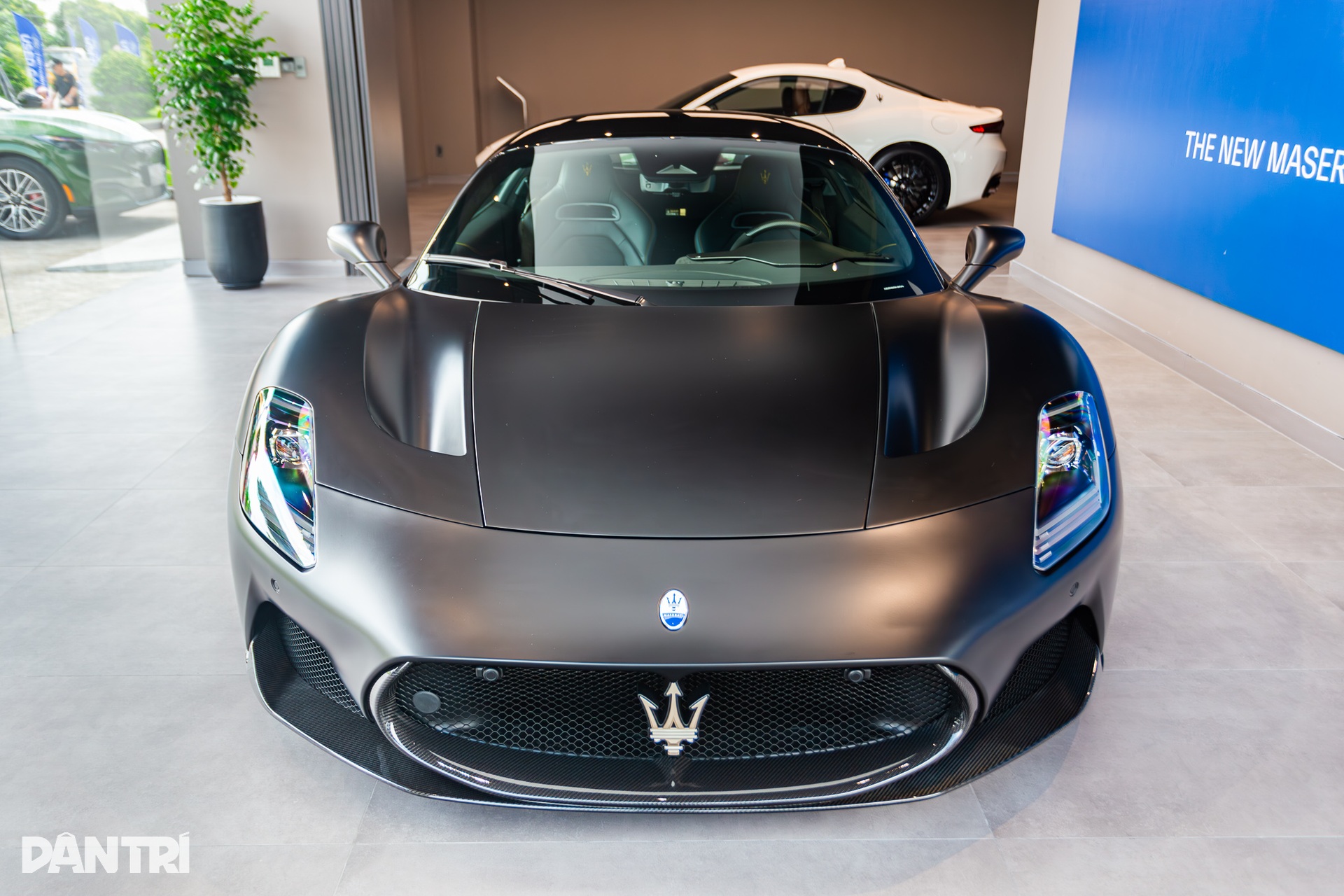 Chào giá hơn 22 tỷ, siêu xe Maserati MC20 bản độc nhất Việt Nam có gì? - 14