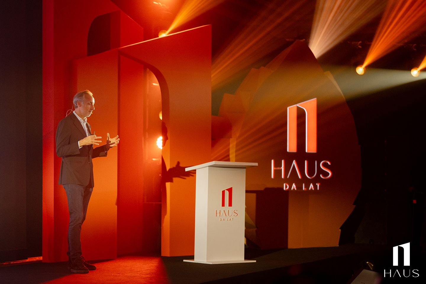 - Ảnh 3. - Ảnh 3.