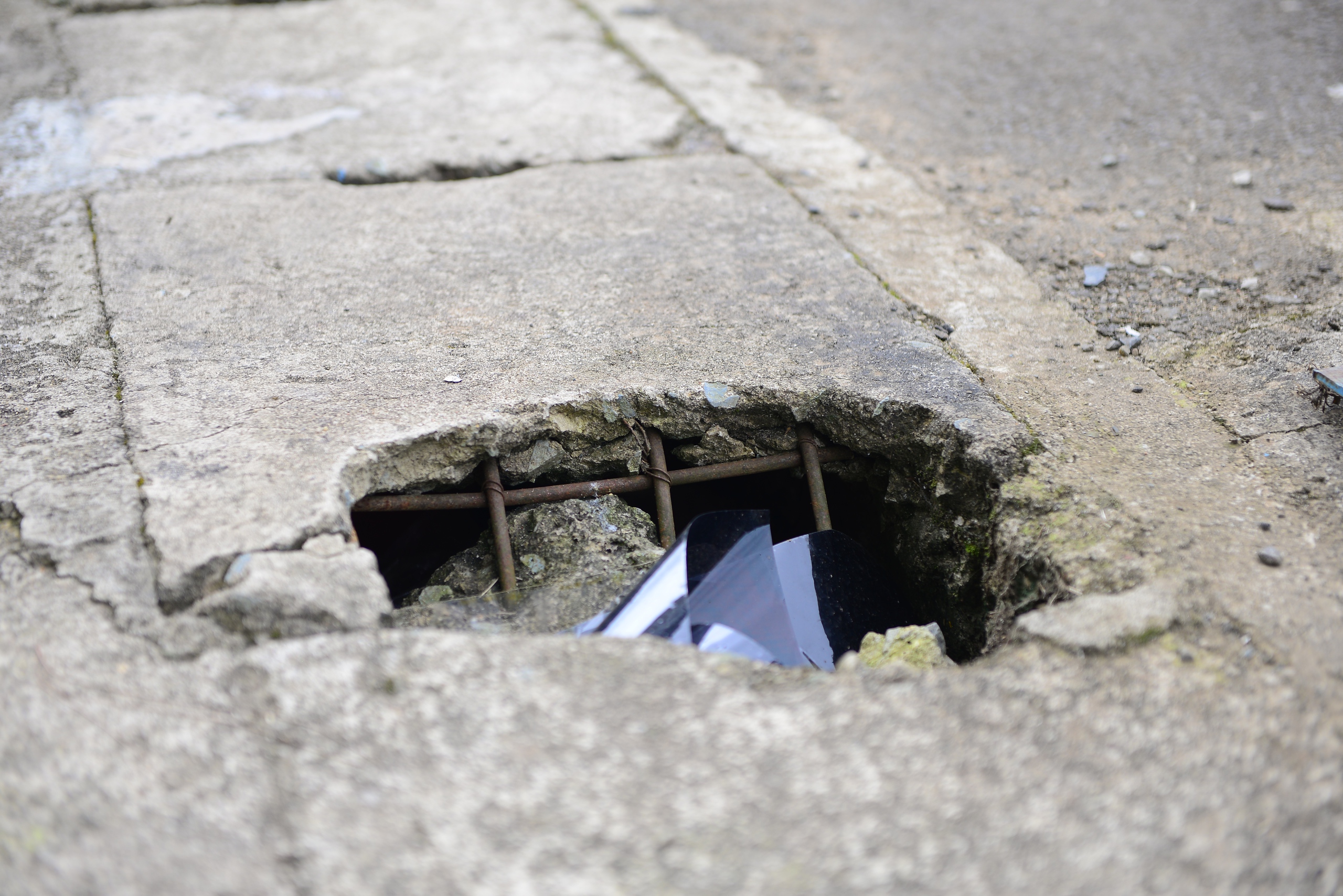 Sân Đà Lạt hàng trăm tỉ đồng bị xuống cấp nghiêm trọng, rất nhếch nhác: Quá lãng phí!- Ảnh 4.