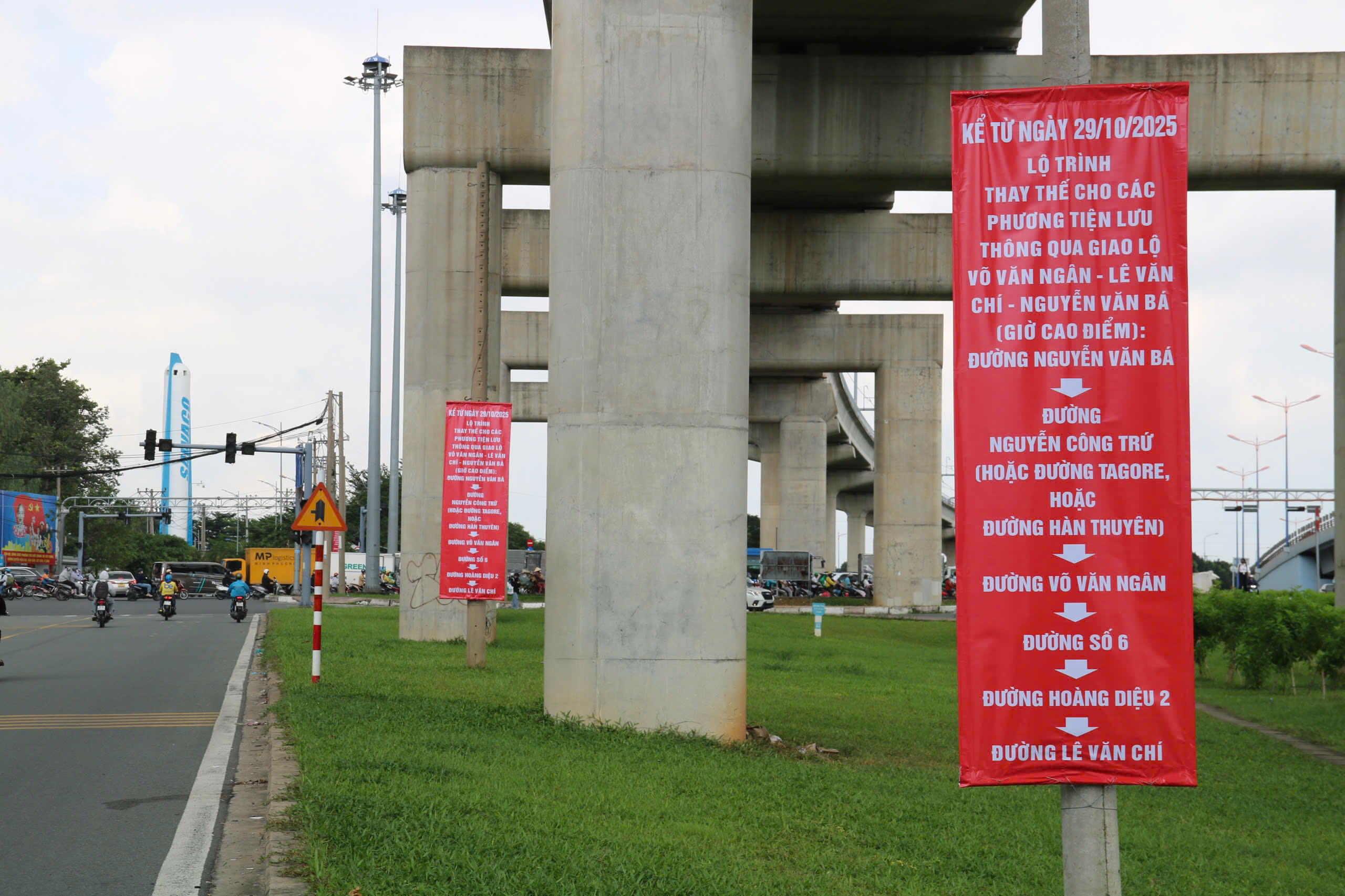 Điều chỉnh giao thông ngã tư Thủ Đức: Giải tỏa “điểm nóng” kẹt xe - Ảnh 2.