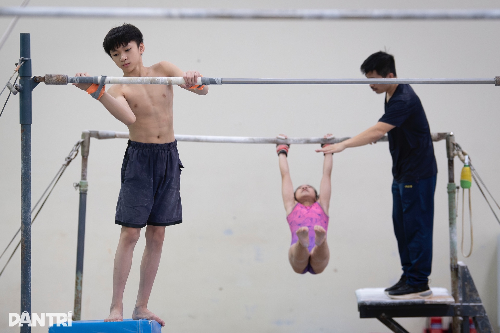 Khổ luyện thành tài tại “lò luyện vàng” Thể dục dụng cụ Việt Nam - 4