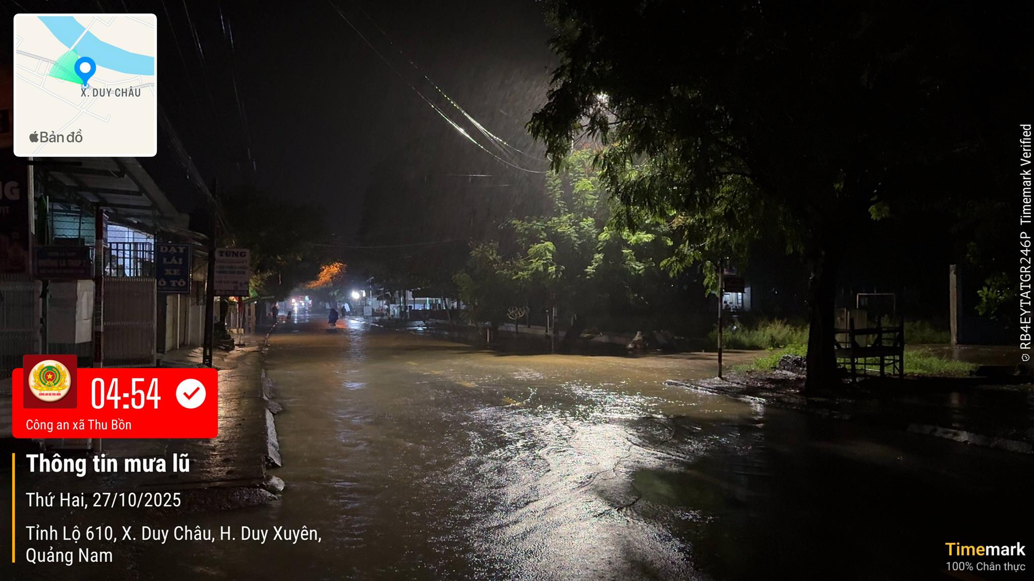 Mưa lớn tại Đà Nẵng gây ngập lụt , người dân chạy lũ khẩn cấp trong đêm - Ảnh 2.