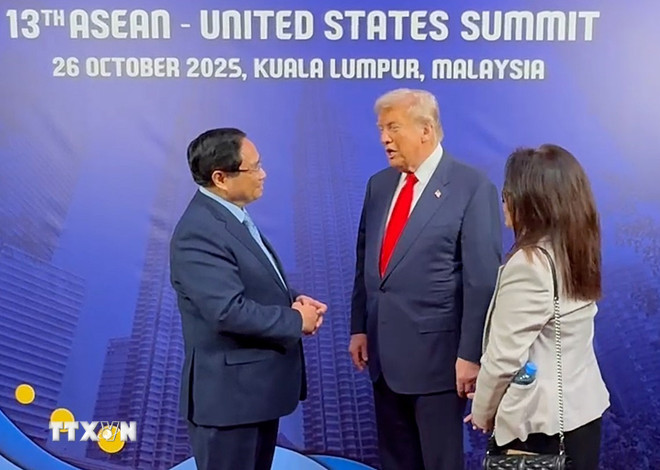 Thủ tướng Phạm Minh Chính gặp Tổng thống Mỹ Donald Trump - Ảnh 2.