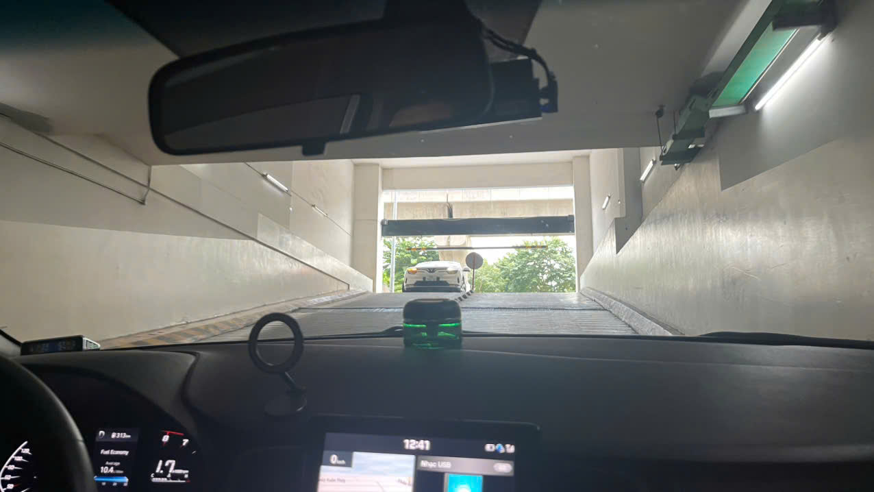 Kinh nghiệm lái ô tô số tự động lên dốc cao an toàn, tài mới cần biết - Ảnh 4.