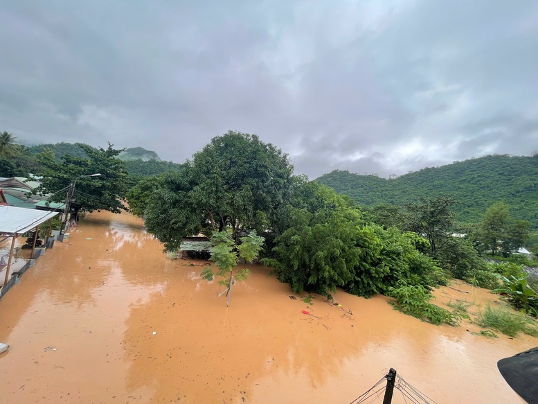 Tối nay, lũ trên sông Thu Bồn tại Hội An có thể vượt mốc lũ lịch sử năm 1964- Ảnh 3.