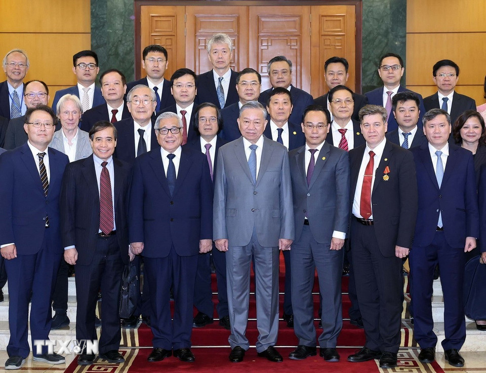 Tổng Bí thư Tô Lâm tiếp Đoàn Đại biểu tham dự Hội thảo quốc tế Việt Nam học 3 Tổng Bí thư Tô Lâm tiếp Đoàn đại biểu tham dự Hội thảo quốc tế Việt Nam học - Ảnh 3.