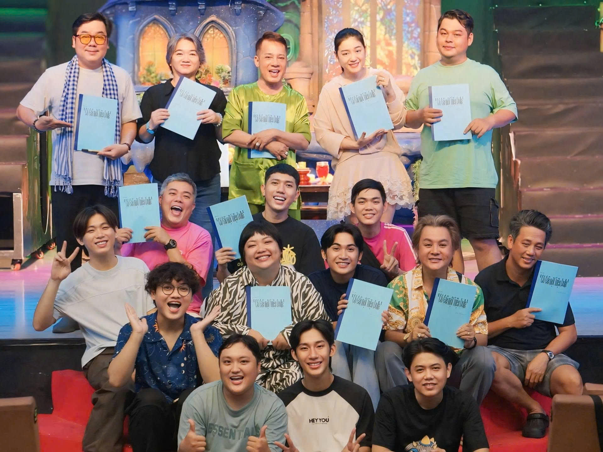 'Hậu duệ' 26 tuổi của nghệ sĩ Bình Tinh- Ảnh 5. 'Hậu duệ' 26 tuổi của nghệ sĩ Bình Tinh- Ảnh 5.