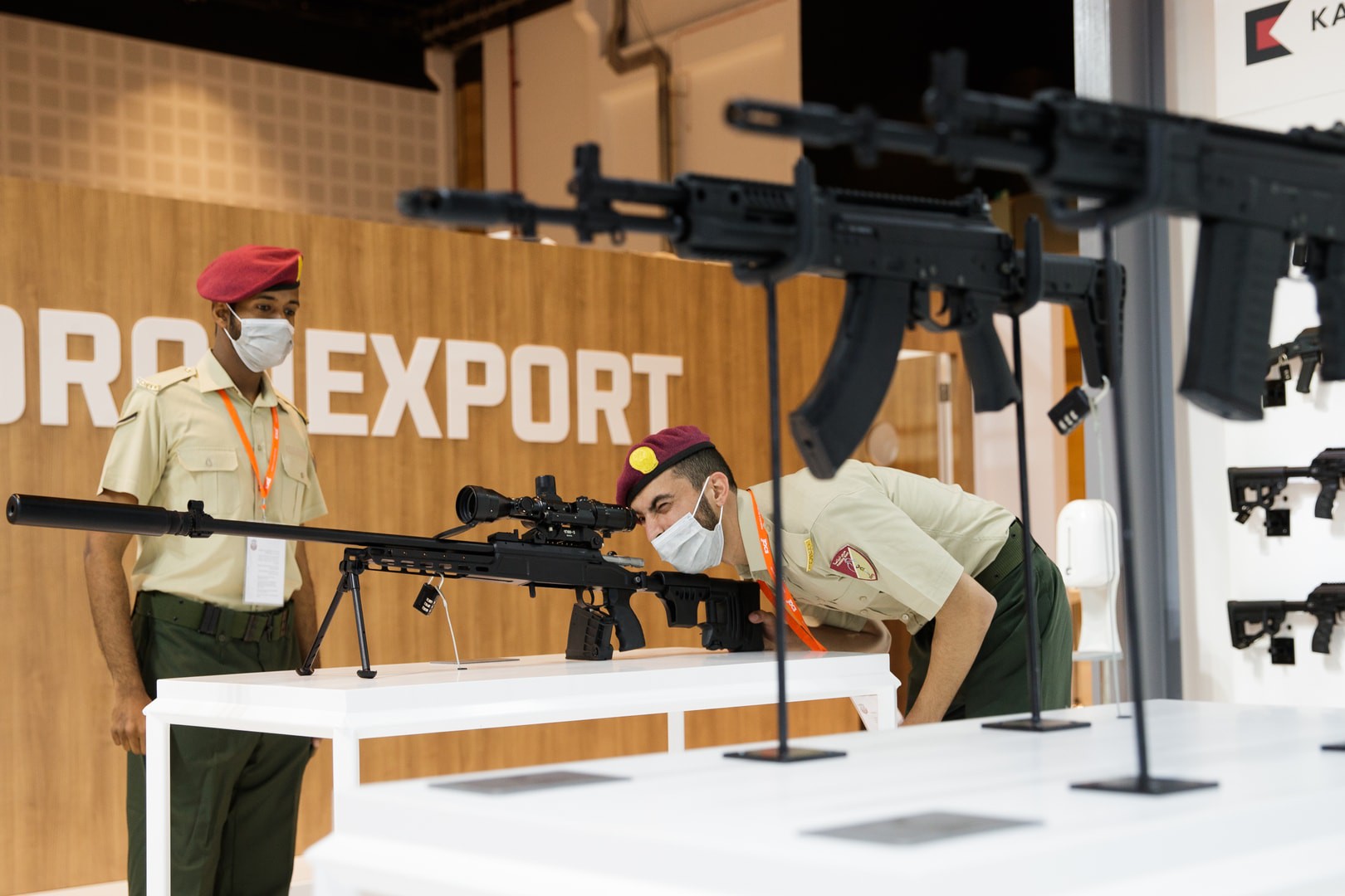 Chiến sự Ukraine ngày 1.330: Phái đoàn Ukraine gặp nhà thầu chế tạo Tomahawk - Ảnh 3.