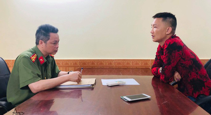 Huấn Hoa Hồng là ai?- Ảnh 4. Huấn Hoa Hồng là ai?- Ảnh 4.