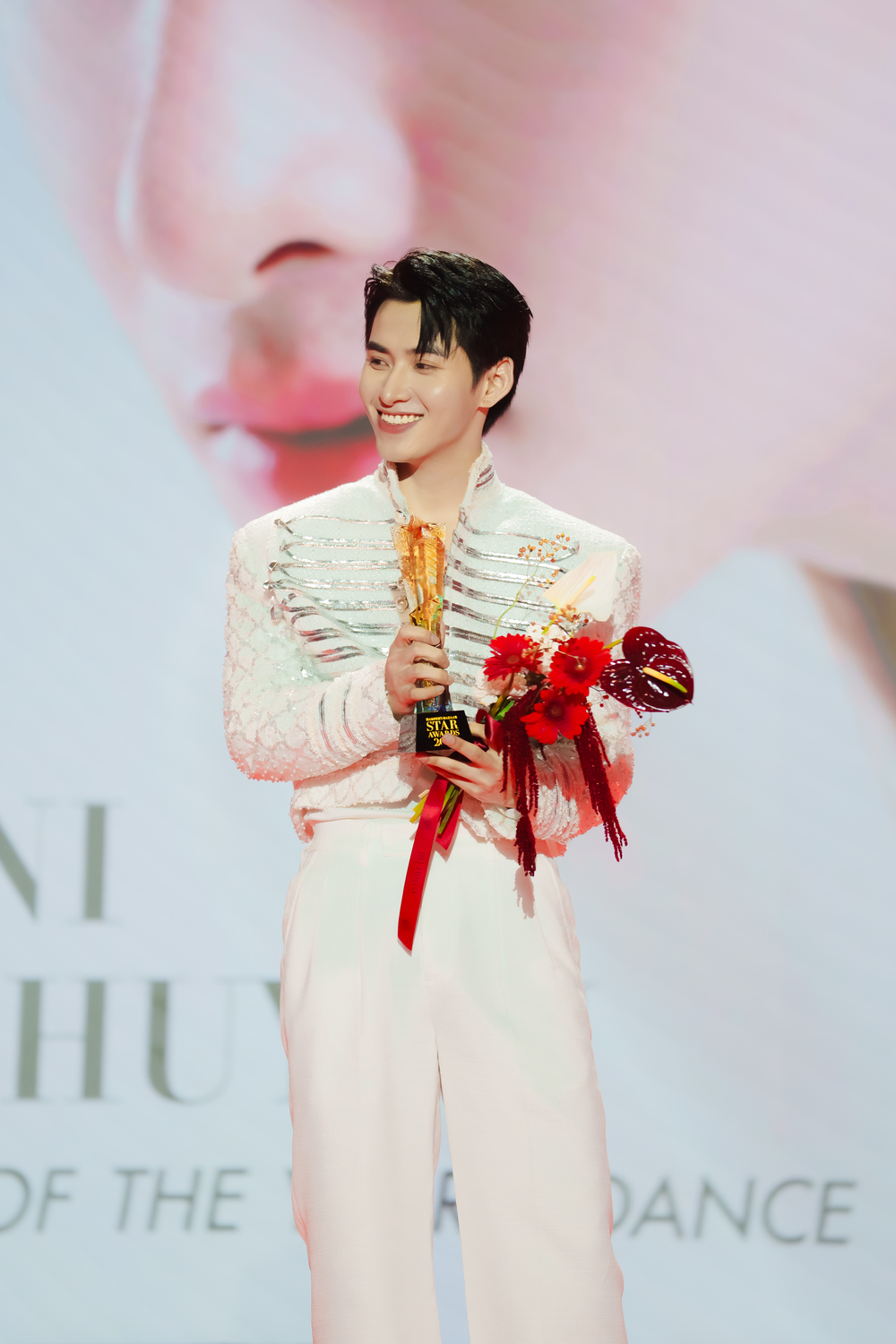 Harper’s Bazaar Star Awards 2025 tôn vinh những cá nhân sáng tạo 3 - Tin sao Viet - Tin tuc sao Viet - Scandal sao Viet - Tin tuc cua Sao - Tin cua Sao