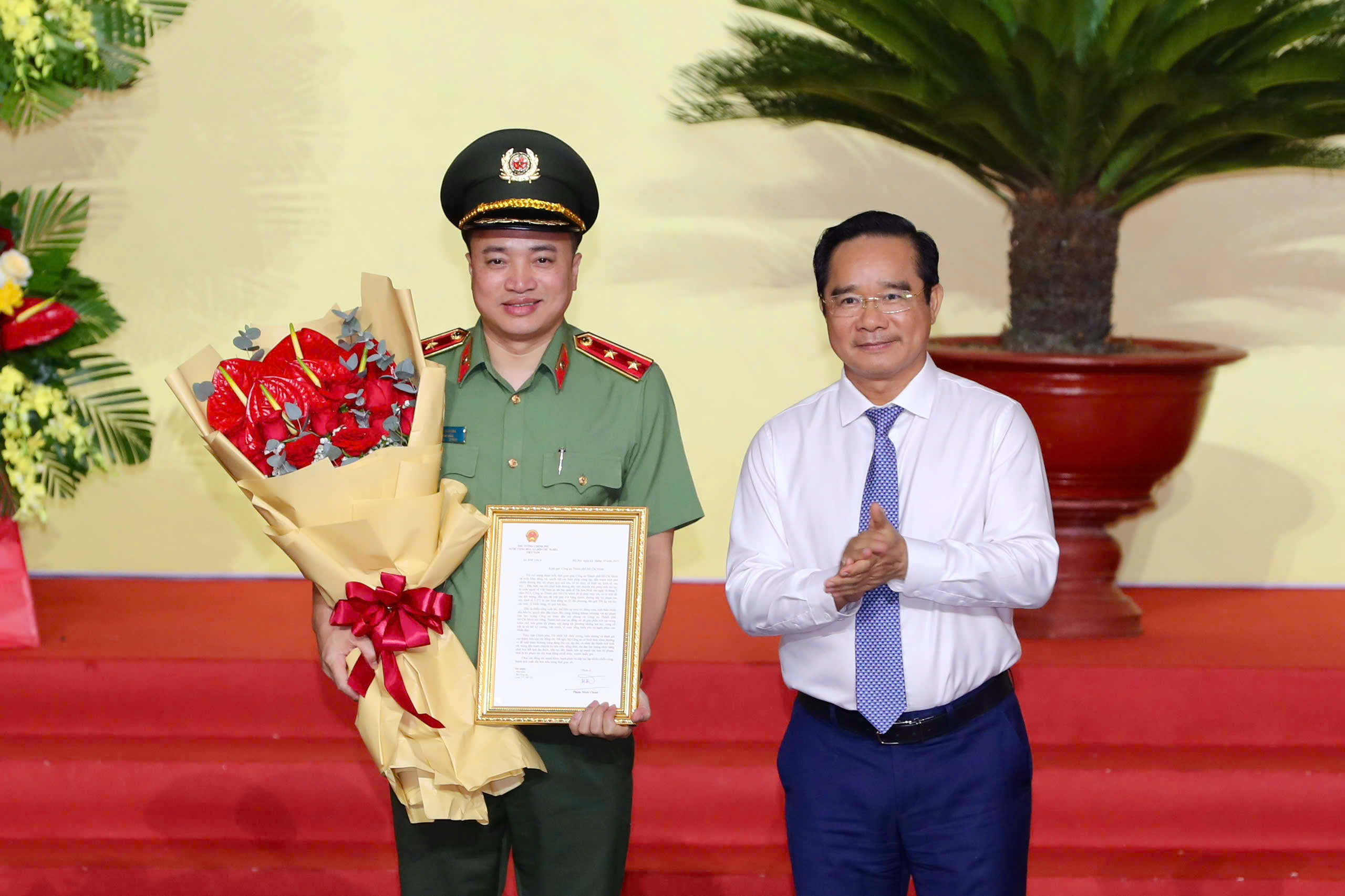 Thủ tướng Chính phủ gửi Thư khen Công an TP HCM 1 Thủ tướng Chính phủ gửi thư khen Công an TP HCM - Ảnh 1.