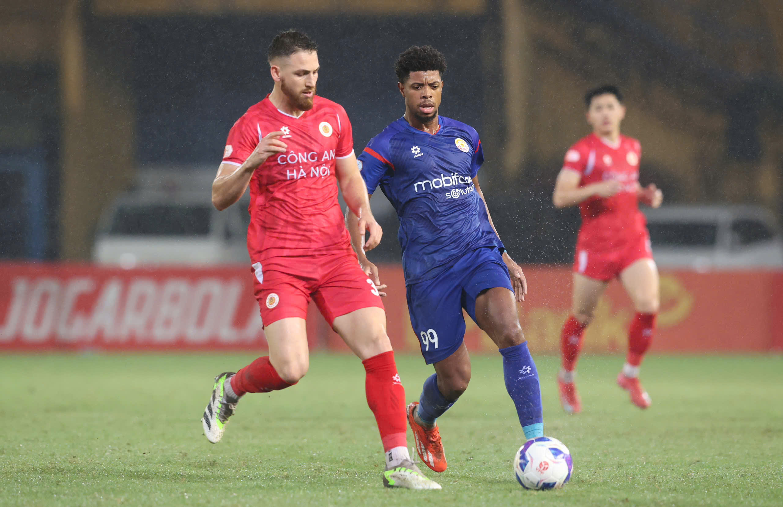 Trò cưng HLV Kim Sang-sik bất lực, PVF-CAND trắng tay trên sân CLB CAHN- Ảnh 2.