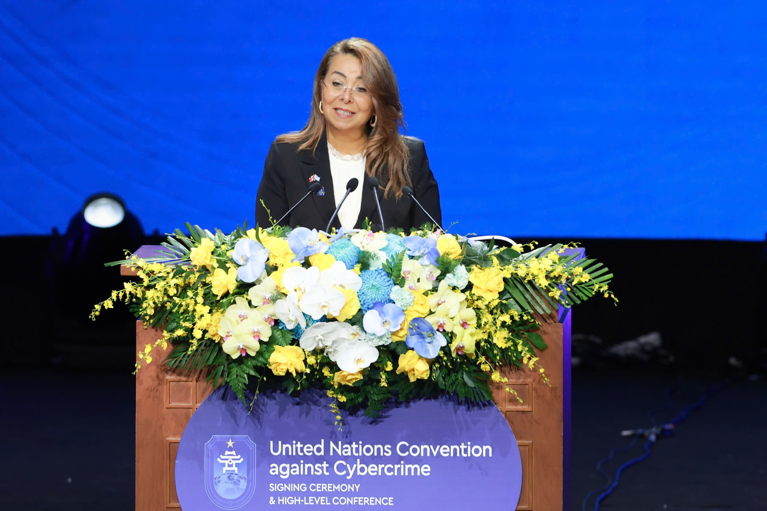 - Ảnh 5. - Ảnh 5.