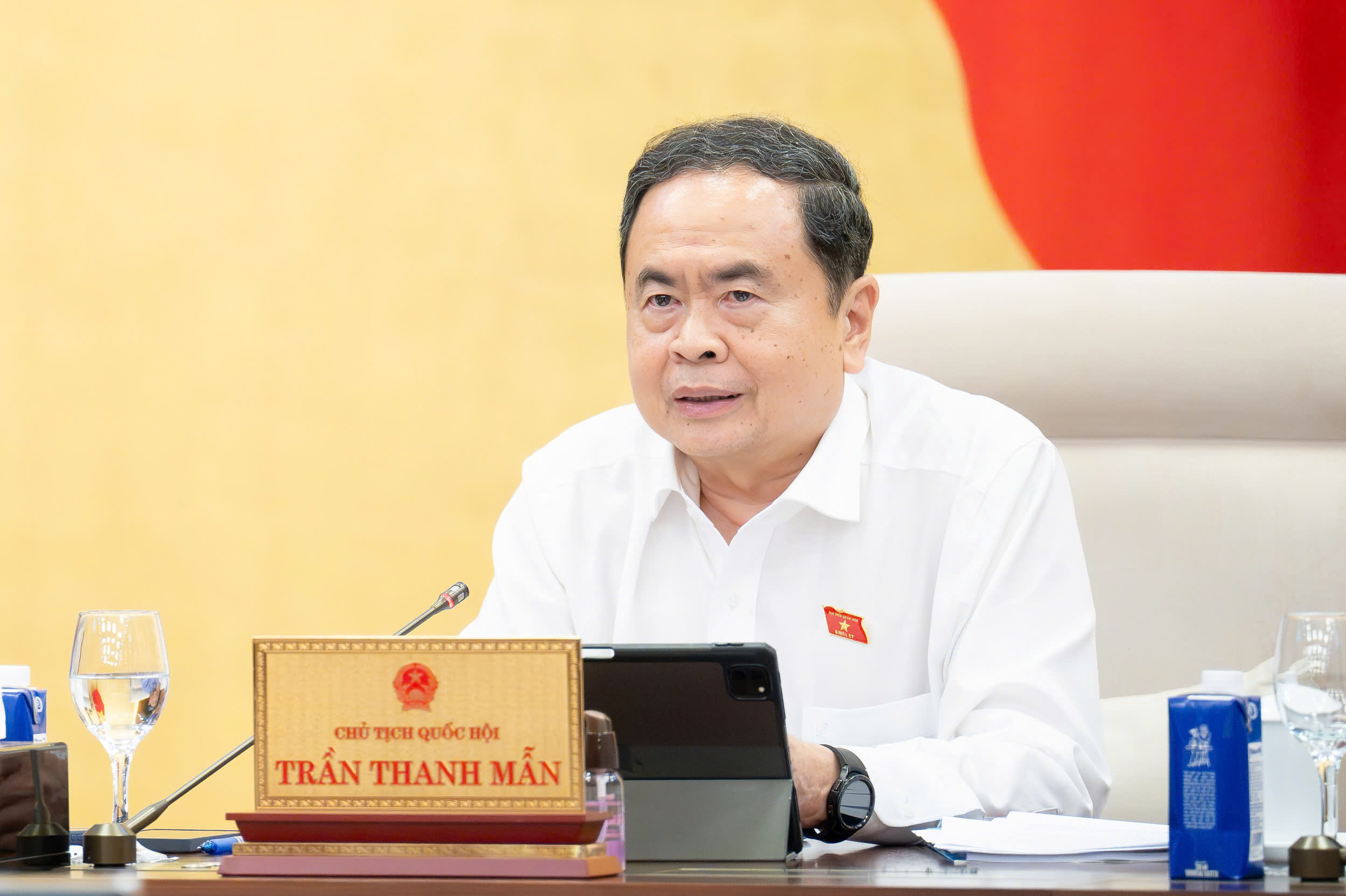 'Có phải tề thiên đại thánh đâu mà luật gửi hôm trước, hôm sau thông qua'- Ảnh 3. 'Có phải tề thiên đại thánh đâu mà luật gửi hôm trước, hôm sau thông qua'- Ảnh 3.