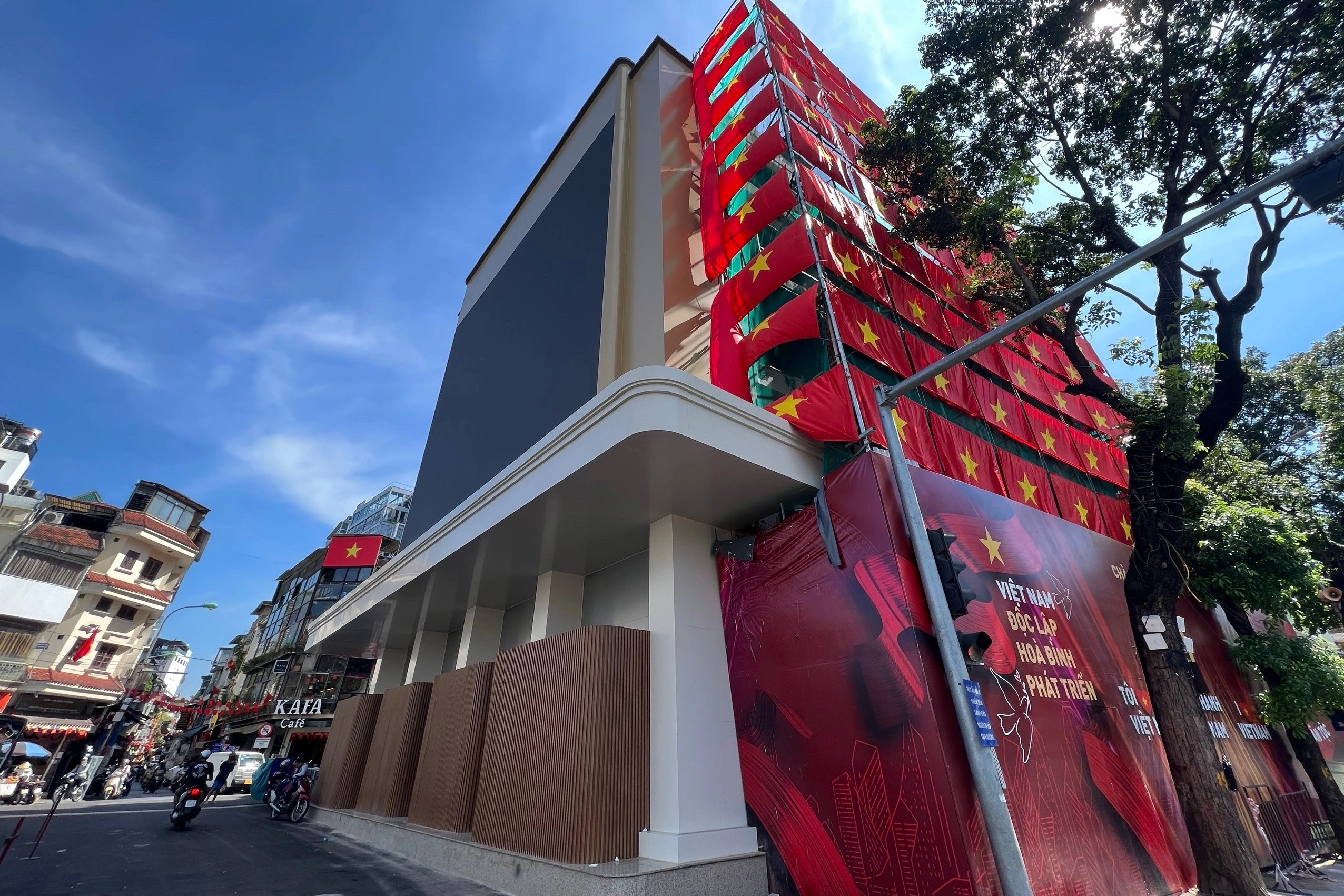 Từ di sản du nhập đến biến thể văn hóa- Ảnh 2.