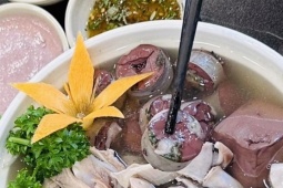 Ba không khi ăn lòng lợn