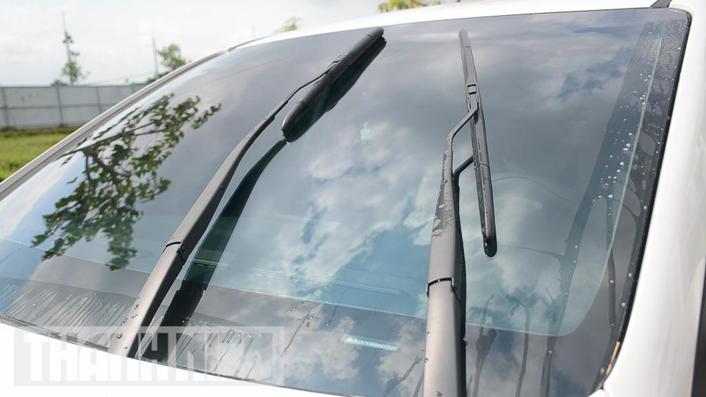 4 bộ phận trên ô tô cần kiểm tra để lái xe an toàn khi trời mưa - Ảnh 3.