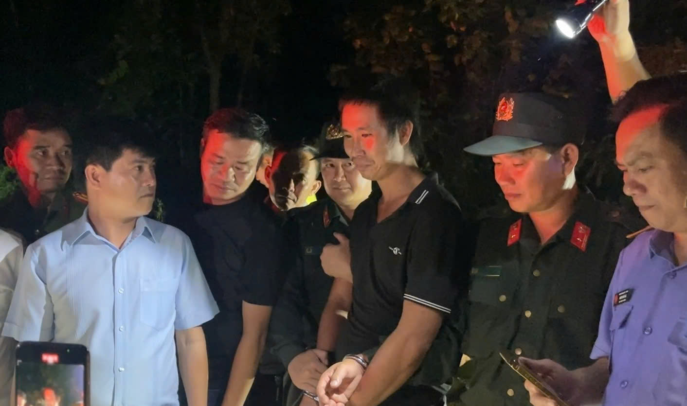 56 giờ truy bắt nghi phạm vụ thảm sát chấn động - Ảnh 1. 56 giờ truy bắt nghi phạm vụ thảm sát chấn động - Ảnh 1.