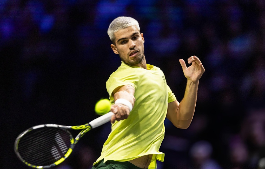 Alcaraz thua sốc ngay trận ra quân Paris Masters - 1