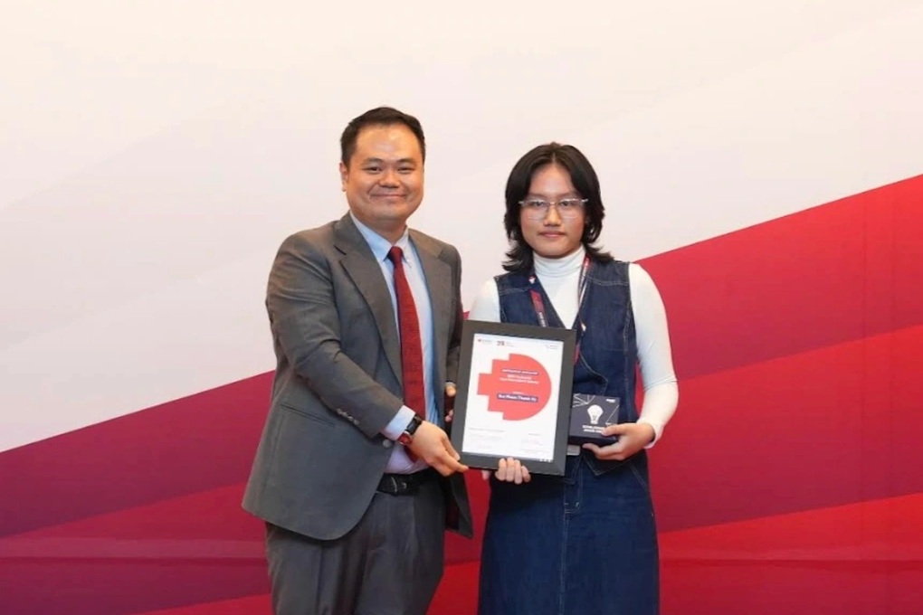 Ám ảnh nợ nần, nữ sinh bứt phá giành học bổng toàn phần đại học quốc tế - 1