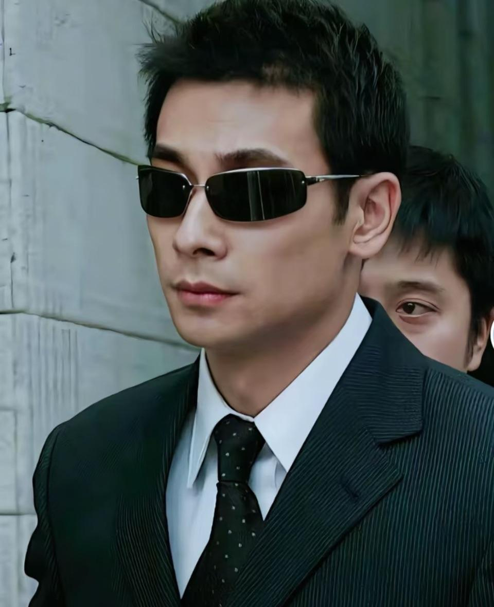 1 Anh Trai Vượt Ngàn Chông Gai tố đàn anh giở thủ đoạn chèn ép, chơi bẩn đến 1 Anh Trai Vượt Ngàn Chông Gai tố đàn anh giở thủ đoạn chèn ép, chơi bẩn đến