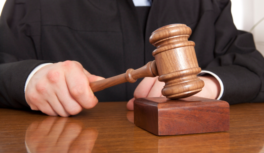 Tài khoản bất ngờ nhận được 30 tỷ đồng, người đàn ông 42 tuổi mua biệt thự, xe sang, 6 tháng sau toà án triệu tập: 