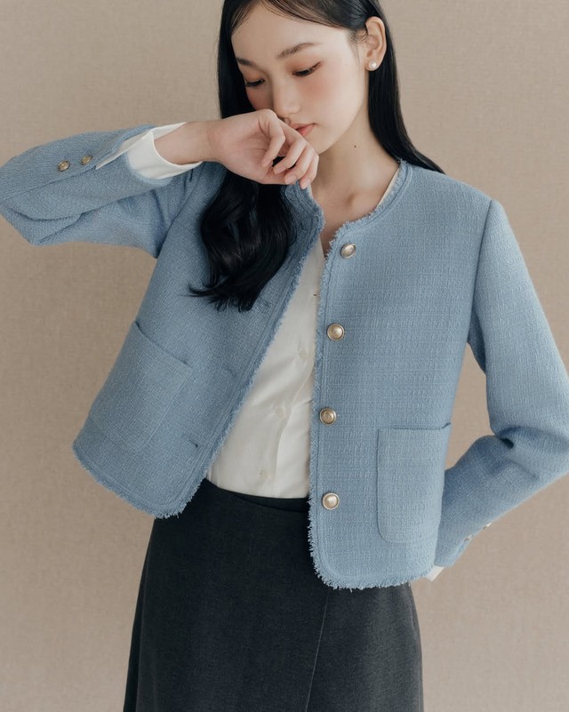 Áo khoác dáng ngắn 'lên ngôi', thay thế blazer - Ảnh 1.