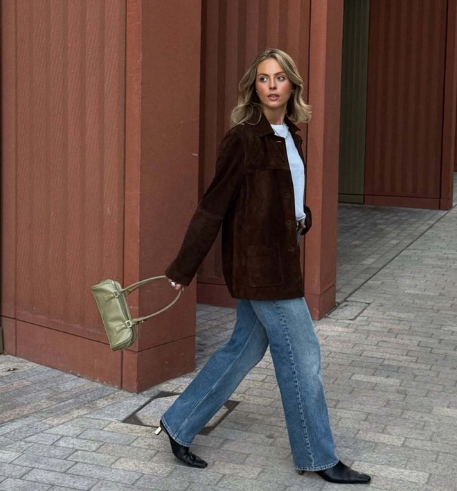 Áo khoác, điểm nhấn sành điệu gây chú ý từ phong cách đường phố 9 Làm chủ phong cách đường phố với cách diện áo khoác sành điệu này - Ảnh 9.