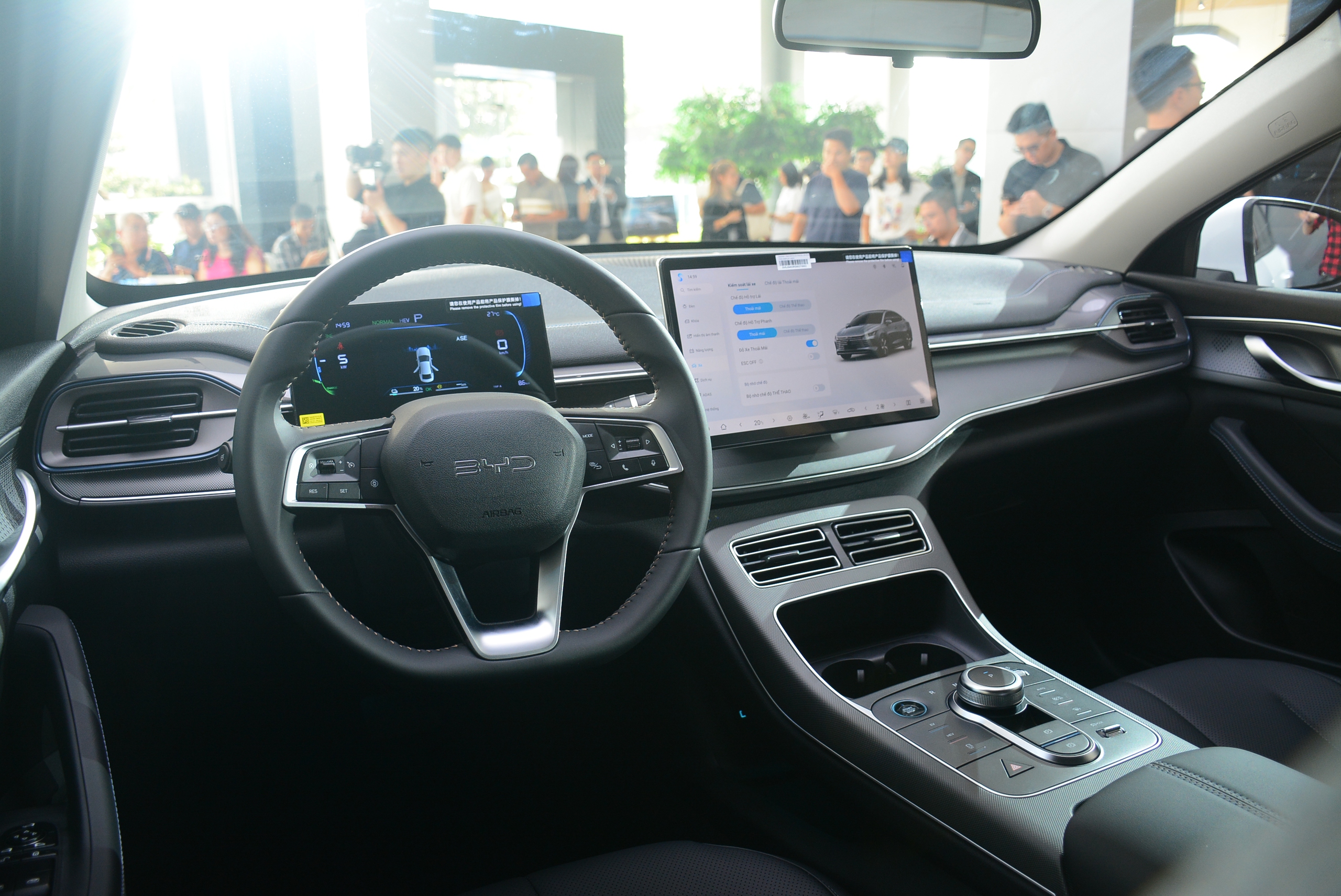 BYD Seal 5 chốt giá 696 triệu, sedan hạng C đầu tiên dùng công nghệ PHEV 3 BYD Seal 5 chốt giá 696 triệu, sedan hạng hạng C đầu tiên dùng công nghệ PHEV - Ảnh 3.