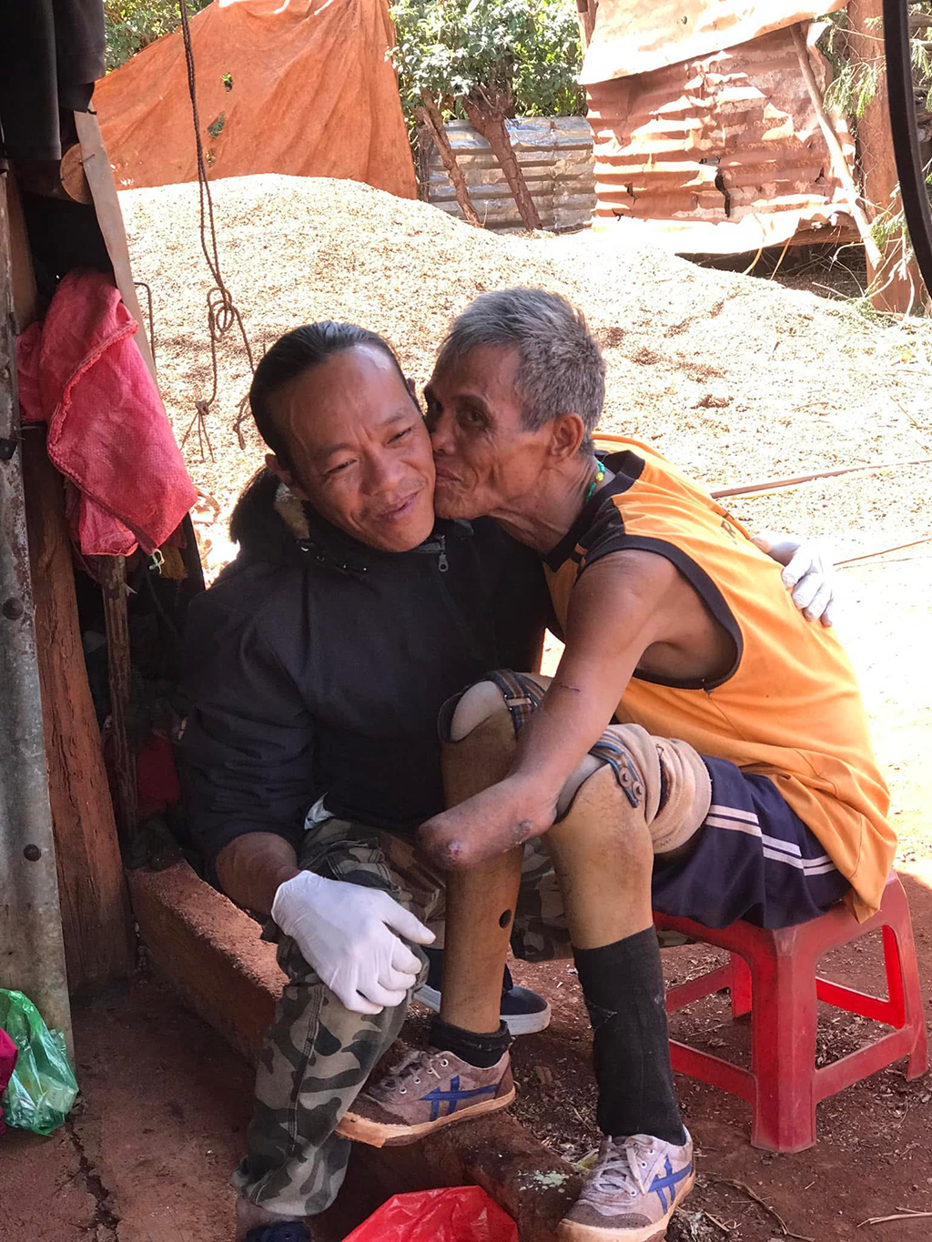 'Bác sĩ' trong lòng dân- Ảnh 1.