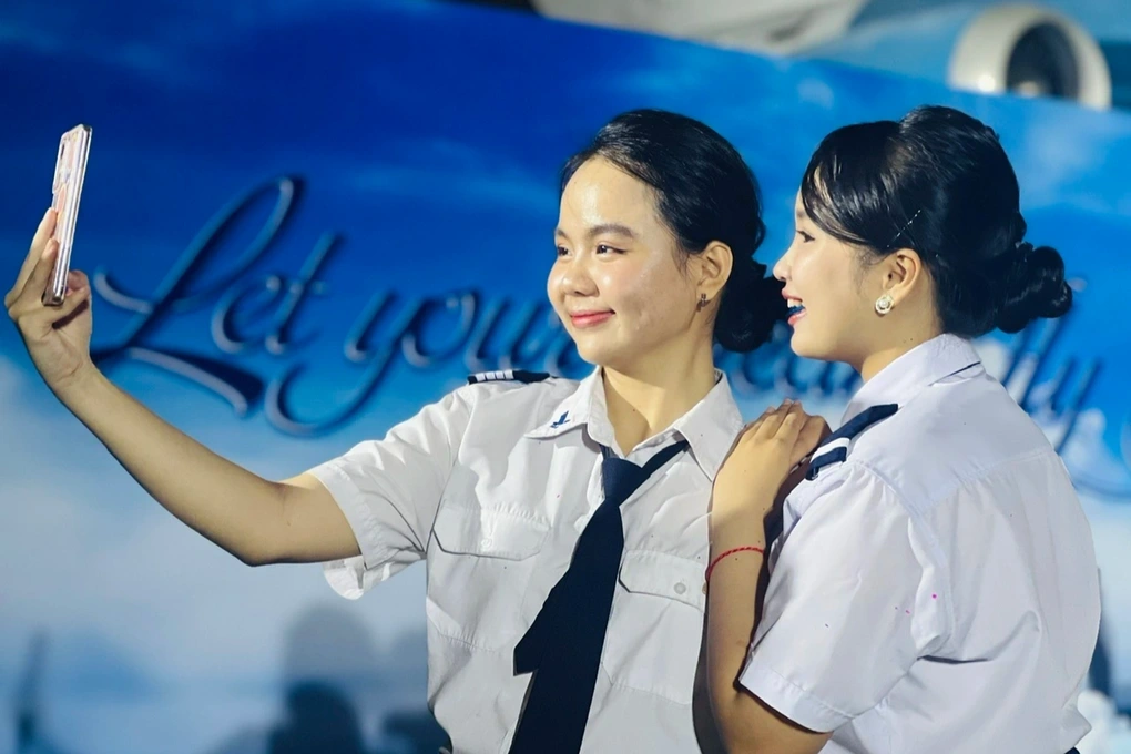 Bằng tiến sĩ của 2 giảng viên bị tố chưa được công nhận, trường nói gì? - 1