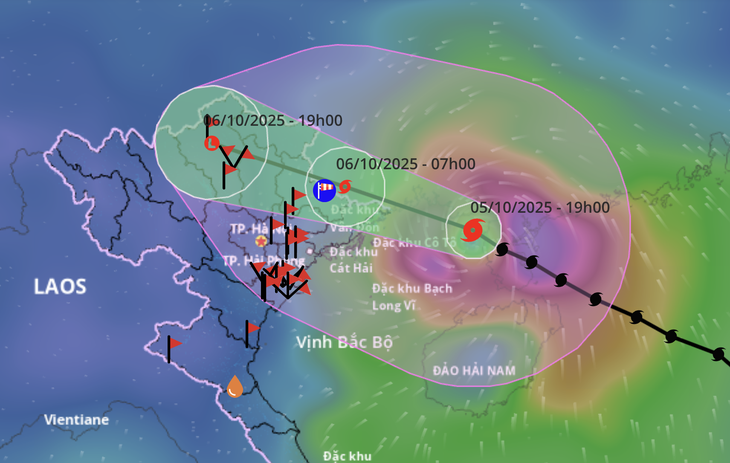 Bão Matmo vào vịnh Bắc Bộ, đêm nay đến sáng sớm mai đổ bộ đất liền 1 Bão Matmo vào vịnh Bắc Bộ, đêm nay đến sáng sớm mai đổ bộ đất liền - Ảnh 1.