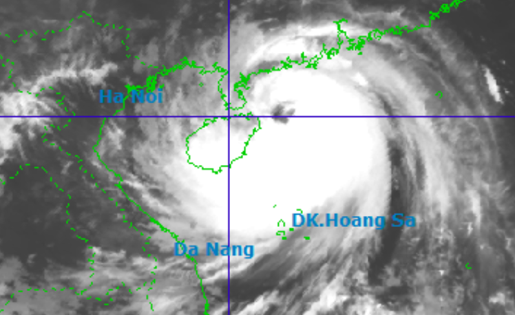 Bão số 11 mạnh lên cấp 13, đêm nay gió mạnh từ Quảng Ninh - Hưng Yên - Ảnh 1. Bão số 11 mạnh lên cấp 13, đêm nay gió mạnh từ Quảng Ninh - Hưng Yên - Ảnh 1.