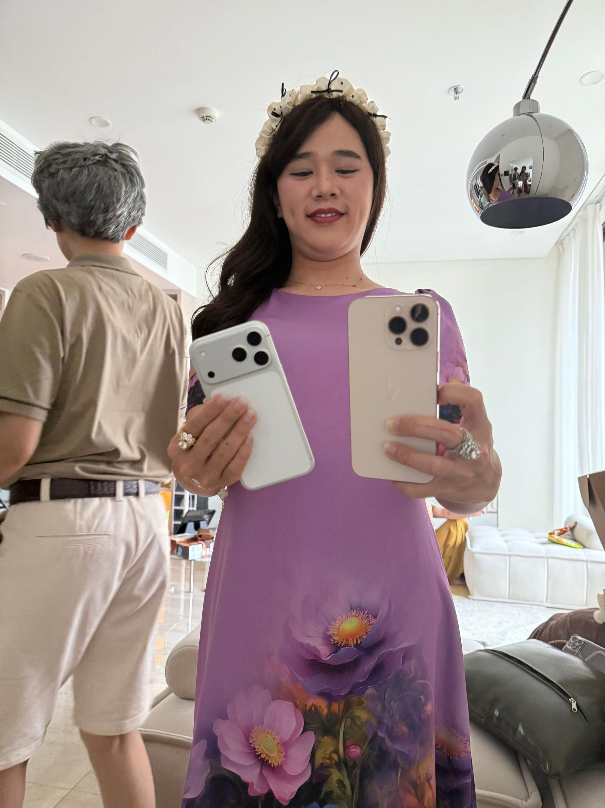 Bật mí phía sau chuyện tình tay ba tốn giấy mực nhất lúc này của cô Hồng Thơ - chú Đỗ Hùng - cô Dung Ấm Ớ- Ảnh 1.