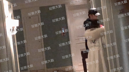 Bắt tại trận "chồng trẻ" của mỹ nhân showbiz vào nhà nghỉ với trợ lý - Ảnh 2.