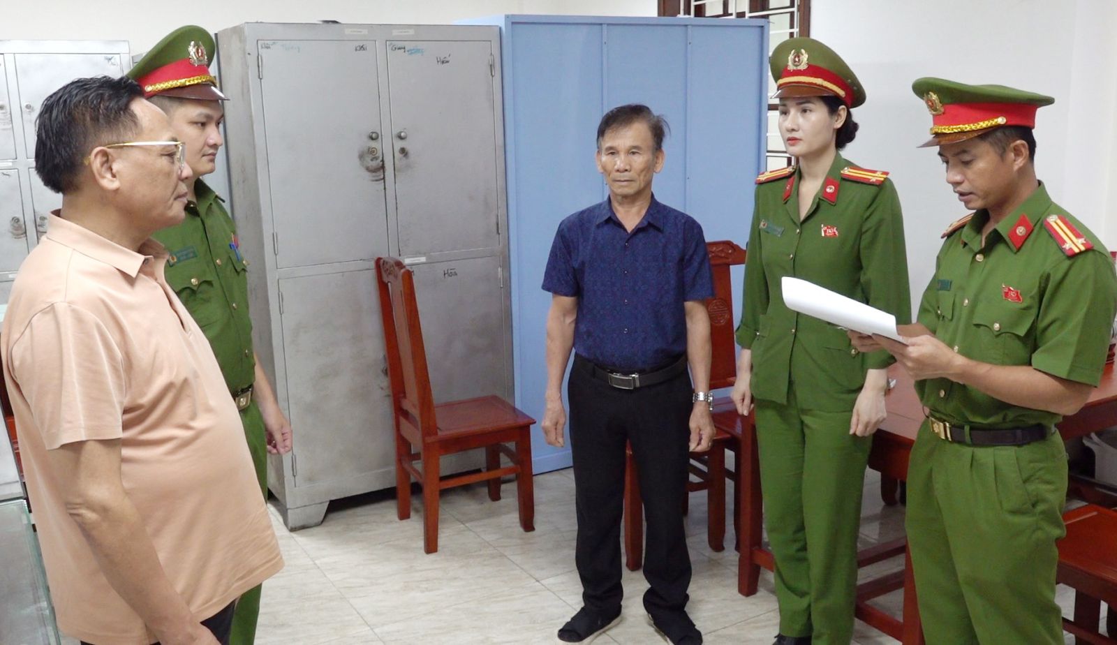 Bắt tạm giam loạt lãnh đạo vụ án ông bầu Cao Tiến Đoan- Ảnh 2.