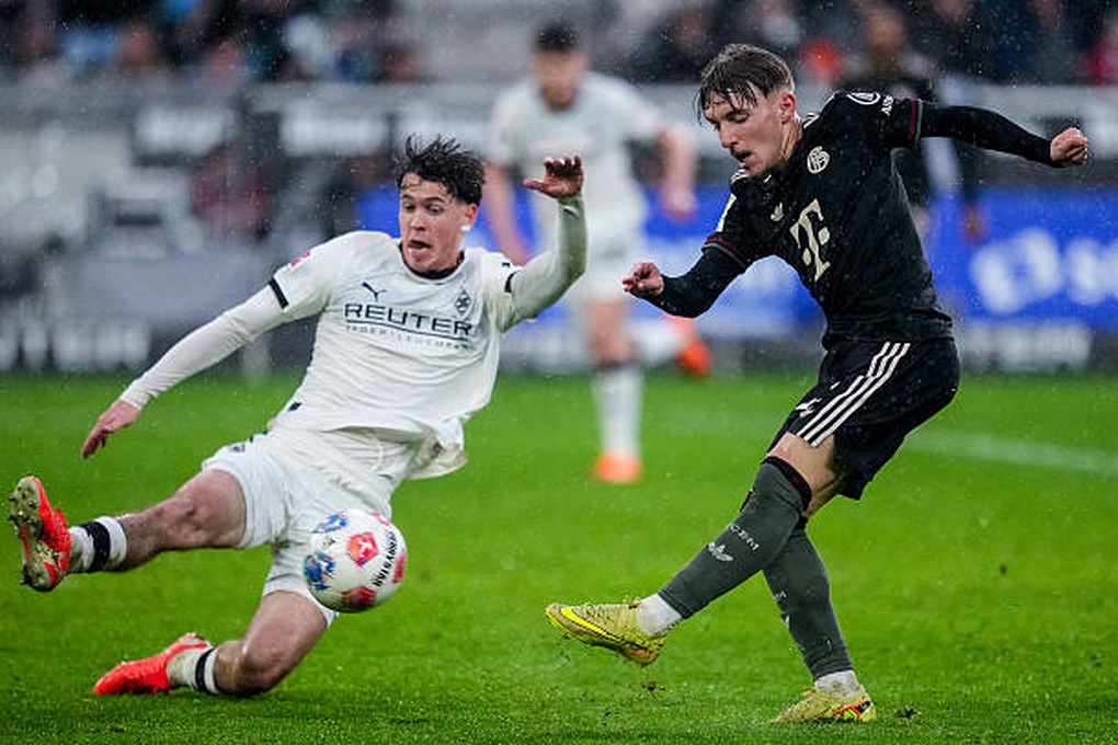 Bayern Munich thắng 13 trận liên tiếp, PSG lấy lại ngôi đầu bảng Ligue 1 - 1