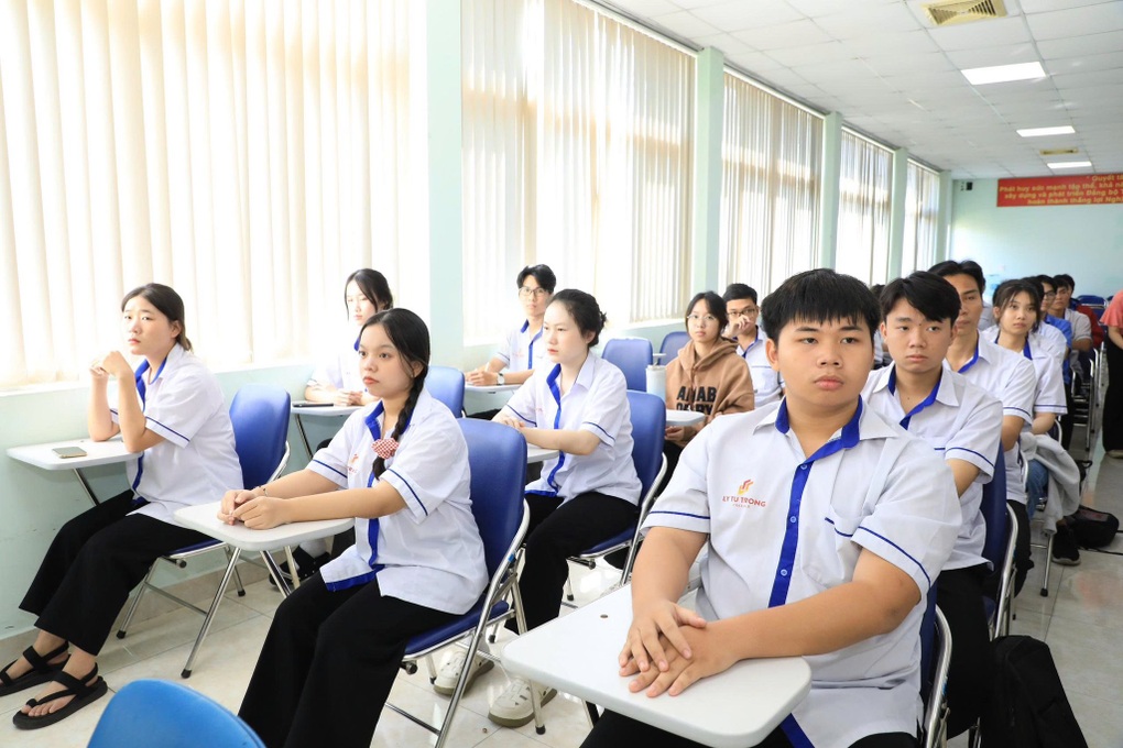 Bị kết luận tạm thu học phí sai 158 tỷ đồng, nhà trường giải trình ra sao? - 1