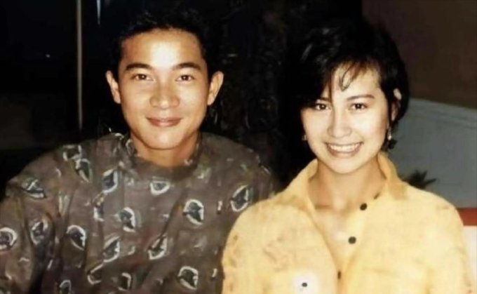 Bi kịch của ái nữ trùm sòng bạc Macau: Bỏ bạn trai để liên hôn, đau đớn bê quan tài khi tình cũ tự tử - Ảnh 3.