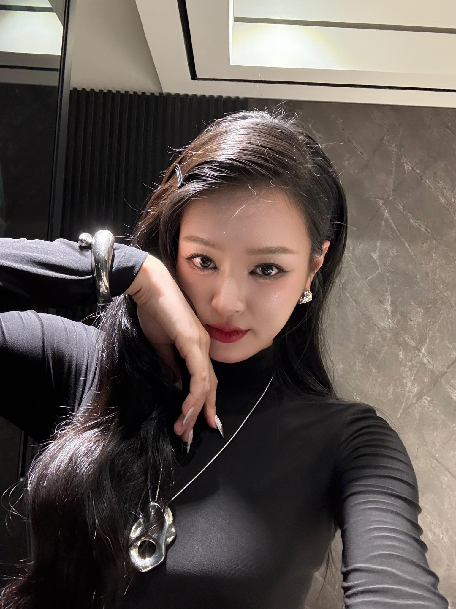 Á hậu 2k2 nhà Sen Vàng từng bị quay lưng đã bí mật có con gái đầu lòng?- Ảnh 2.