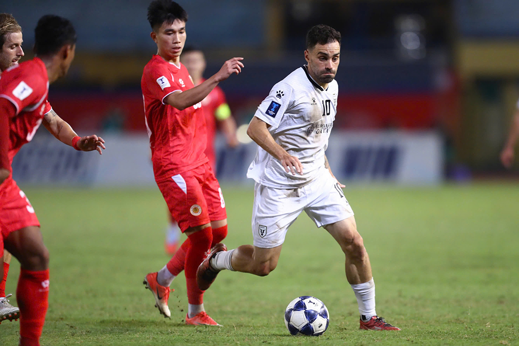 CLB CAHN cầm vàng lại để vàng rơi- Ảnh 1.