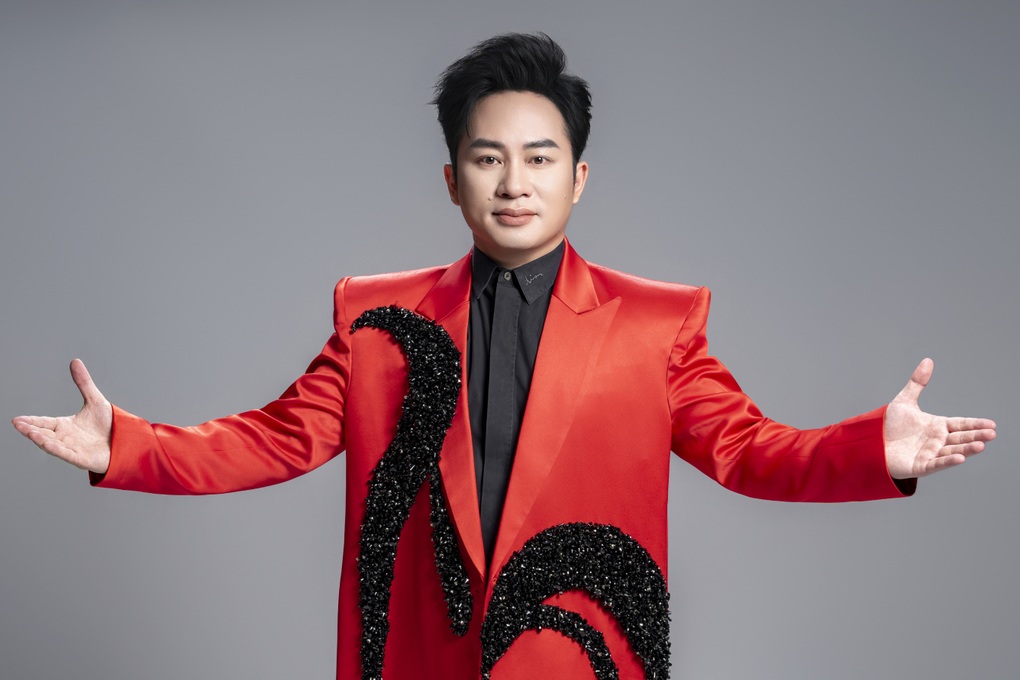 Ca sĩ Tùng Dương và nhóm bạn ủng hộ 1 tỷ đồng cho 5 tỉnh bị bão Bualoi - 1