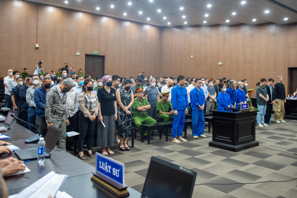 Cựu Bí thư TP Hòa Bình nướng gần 7 tỷ đồng vào King Club như thế nào? - 2