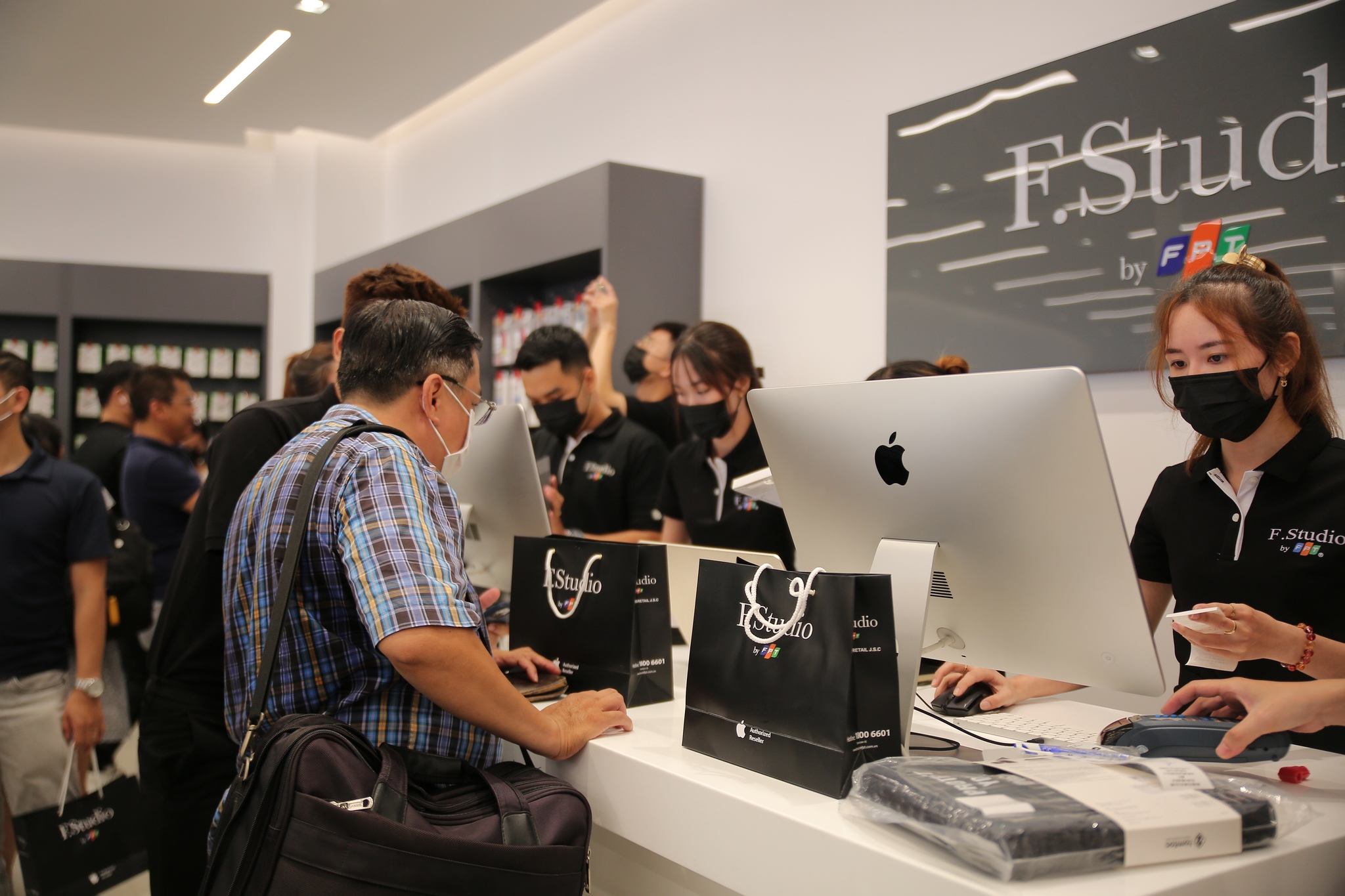 Các hệ thống bán lẻ nhận đặt cọc iPhone 17 series với ưu đãi hấp dẫn - Ảnh 1.